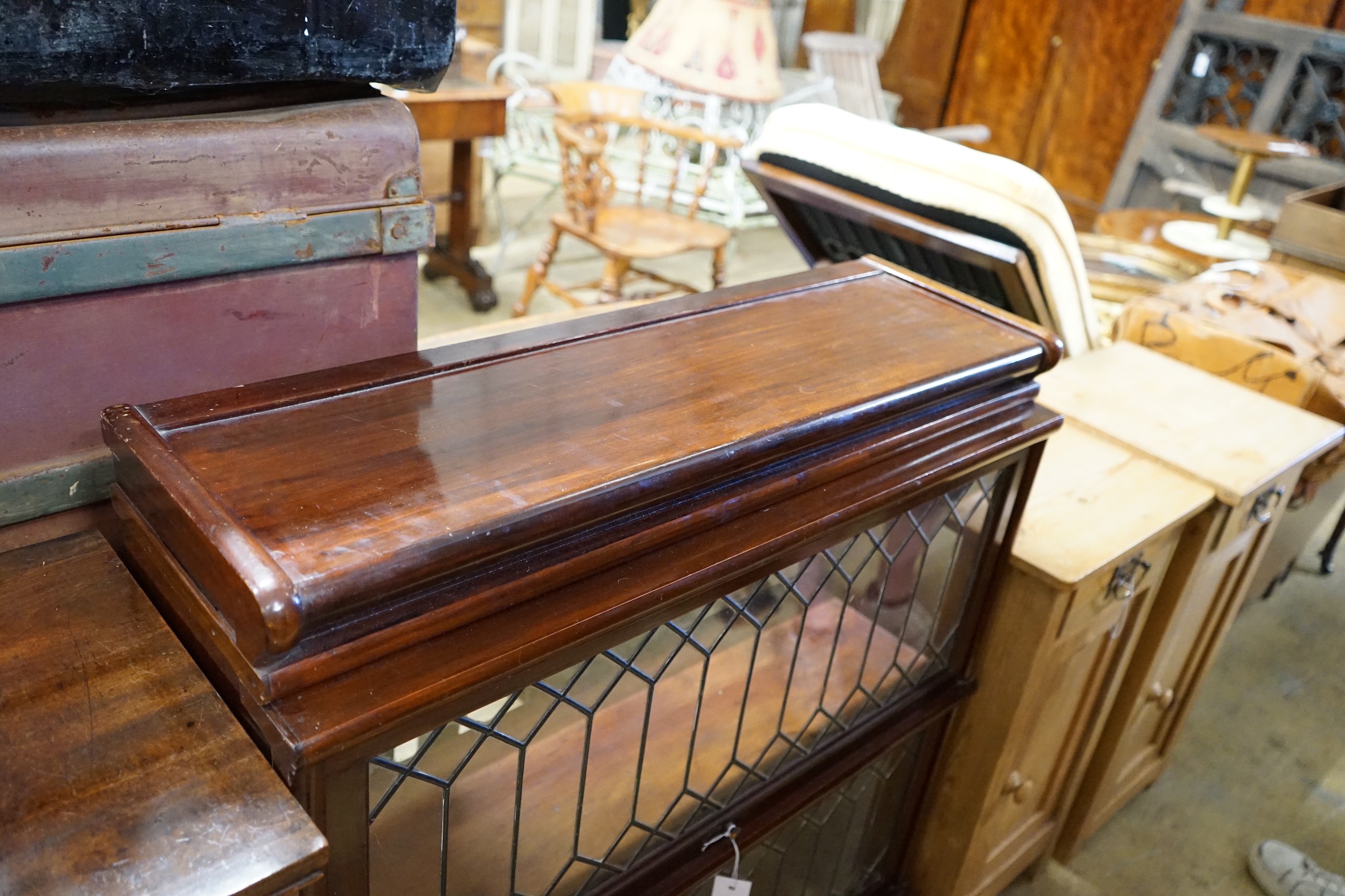 A Globe Wernicke type mahogany two section bookcase (lacks back panels), width 87cm, depth 29cm, height 100cm